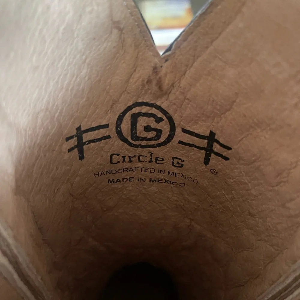 Ladies Circle G Western Boots. NWOT. In original box, and never worn. - Picture 6 of 12